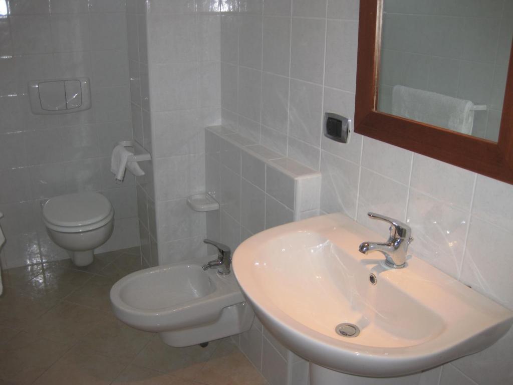 Locanda Adele Parghelia Pokój zdjęcie